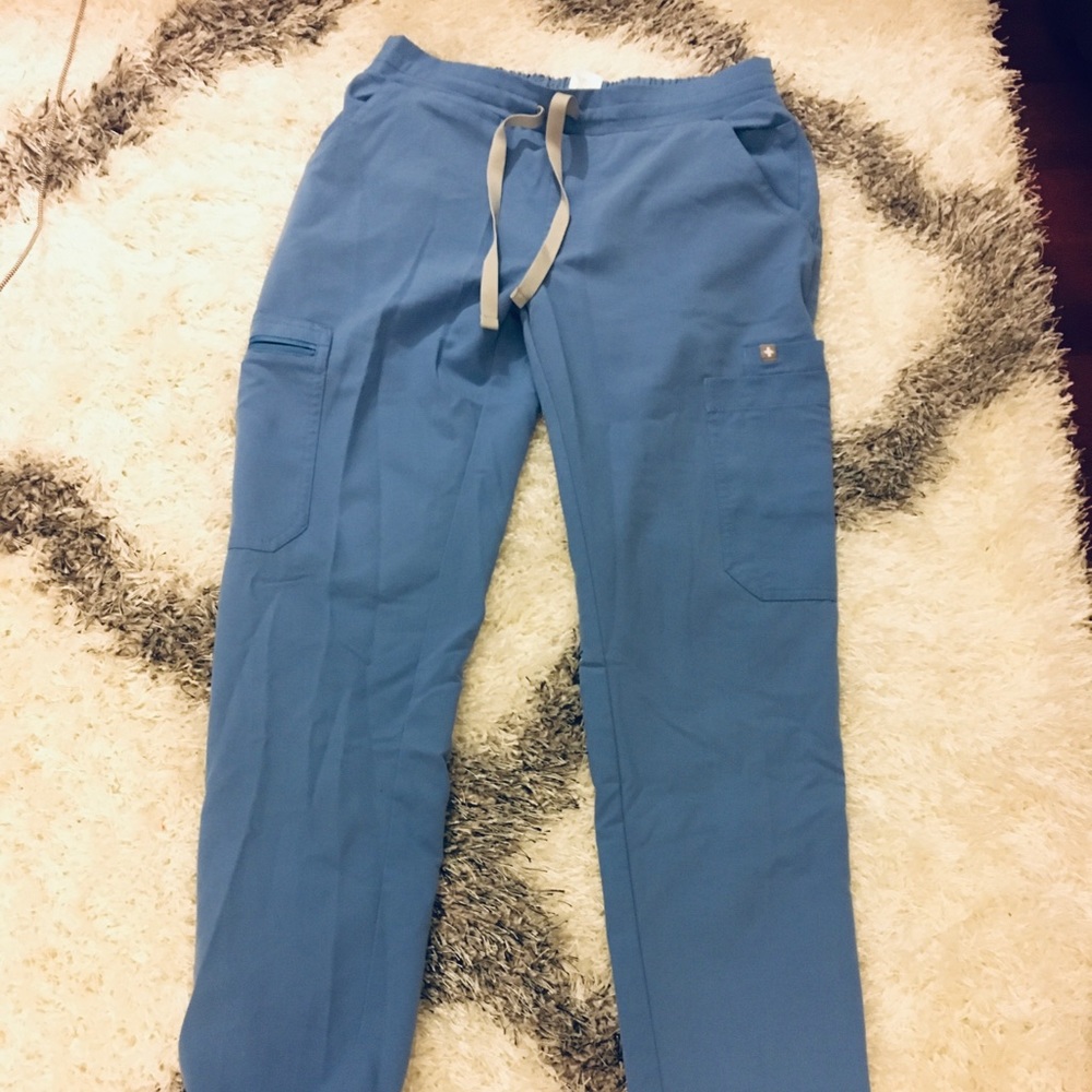 Figs Yola skinny scrub pants